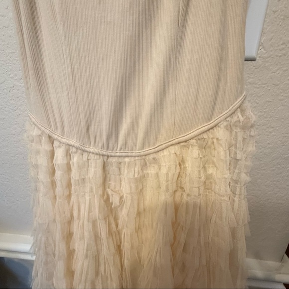 Medium Mliyasan Tulle Maxi Dress Spaghetti
Strap Layered Fluffy Rufifle - Picture 6 of 10